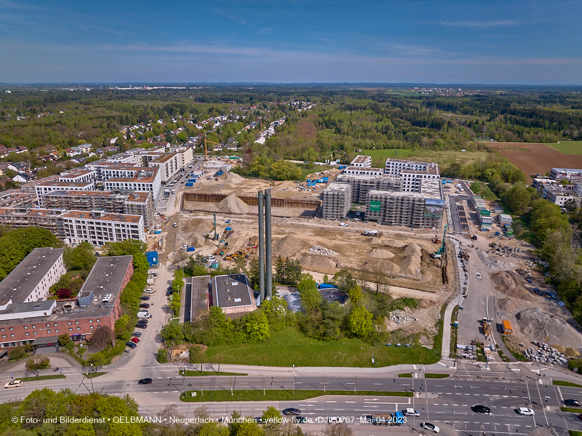 04.05.2023 - Luftbilder vom Alexisqaurtier und Pandion Verde in Neuperlach
